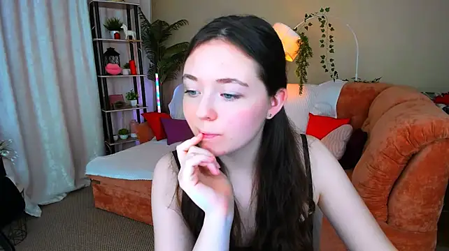 AlluringLookk stripchat live cam model