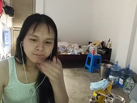RebelAura stripchat live cam model