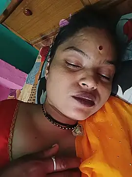 Manbi_bhabi stripchat live cam model
