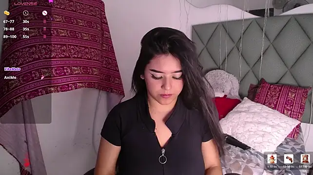 devika_kumar stripchat live cam model
