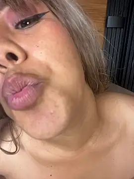 Alexia_Lerner stripchat live cam model