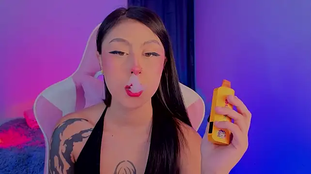 sharonbone stripchat live cam model