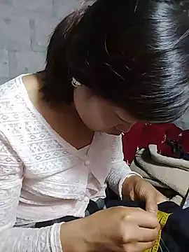 Buong-binh stripchat live cam model