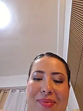 NeredaXxx stripchat live cam model
