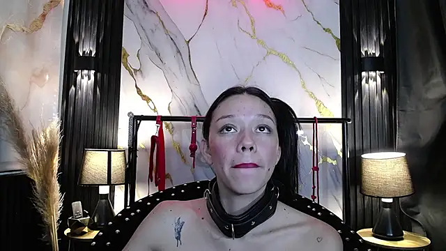 Doll4anall stripchat live cam model