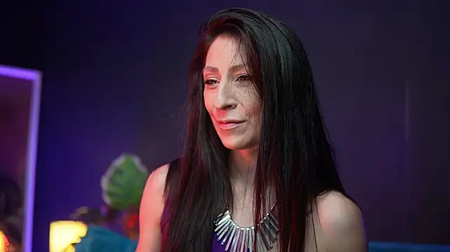 RubyRosa stripchat live cam model