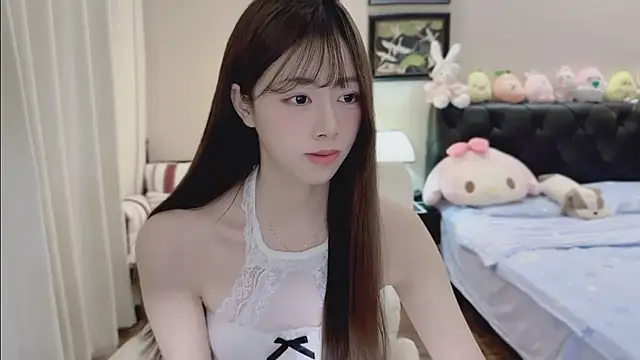 Evacute-top stripchat live cam model