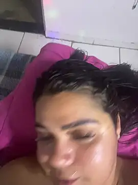 MorenaCariok stripchat live cam model
