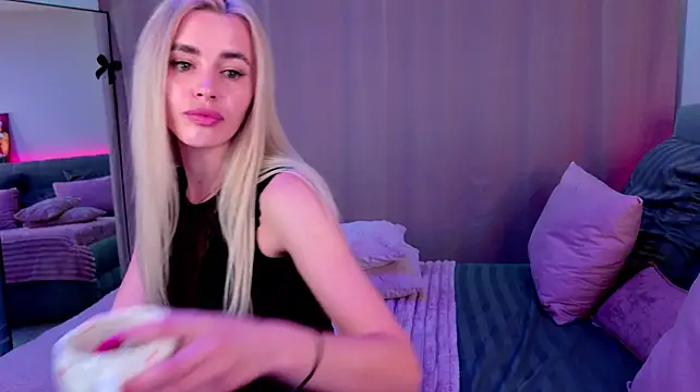 Rossy_X stripchat live cam model