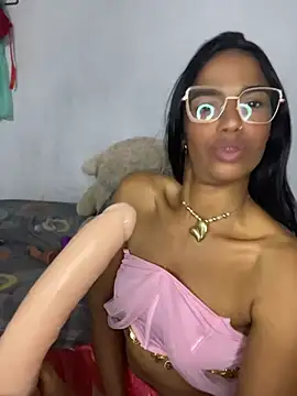 FlorSalvaje_ stripchat live cam model