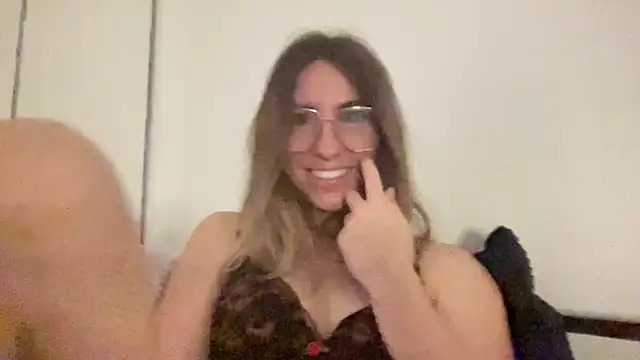 quirkycait stripchat live cam model