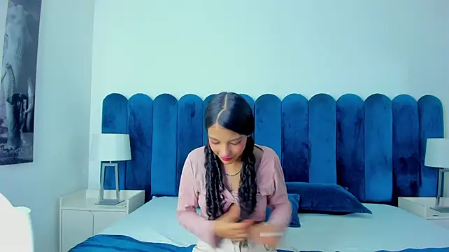 MiaLauren_ stripchat live cam model