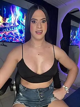 Naughtysofiaa stripchat live cam model