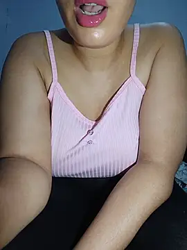Yossra_ell stripchat live cam model