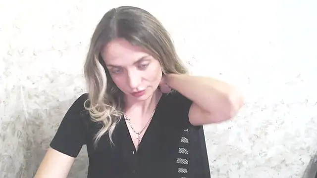 MerryRose33 stripchat live cam model