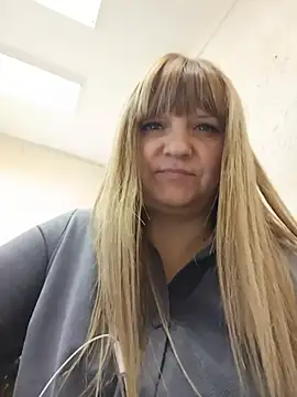 Office_Albertina stripchat live cam model