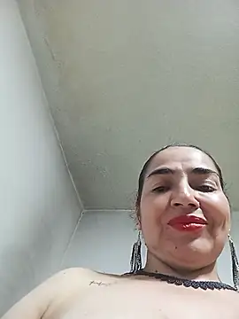 MaryRoze_ stripchat live cam model