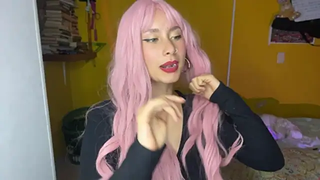 bellaa-w stripchat live cam model