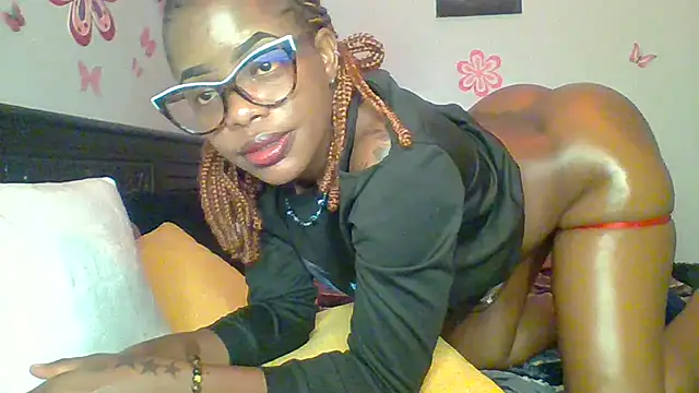 Petite_254 stripchat live cam model