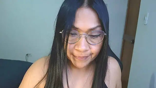 LissafeetHott stripchat live cam model