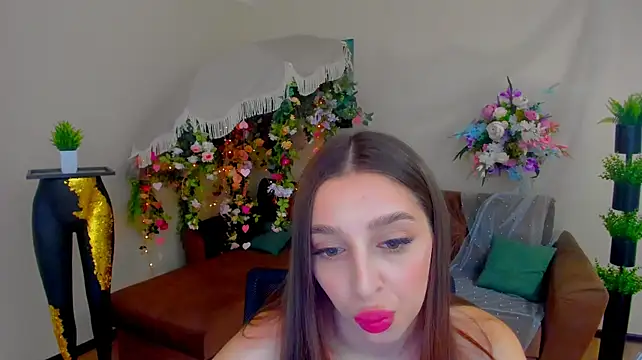 FlirtySpark stripchat live cam model