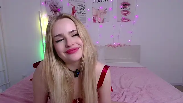 MochiPurr stripchat live cam model