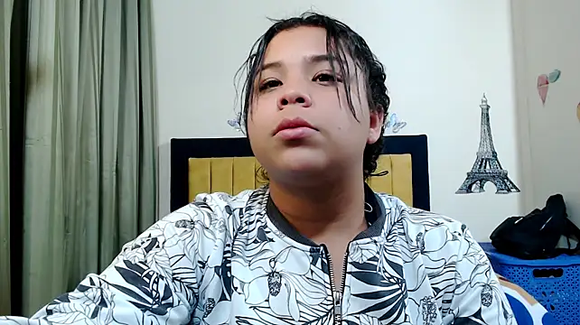 LUNAXS1 stripchat live cam model
