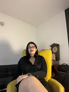 adriana71 stripchat live cam model