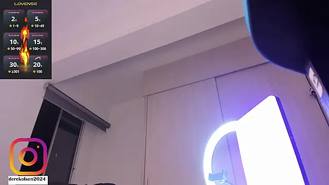 DerekOlsen stripchat live cam model