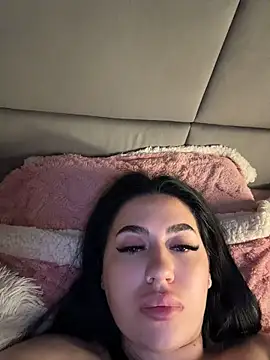 Andrestarr stripchat live cam model