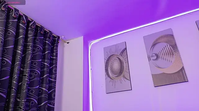 natasha_black1 stripchat live cam model