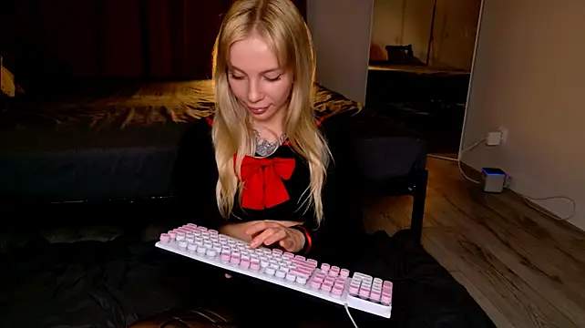 mym4lk stripchat live cam model