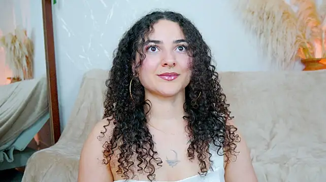 merida_bell18 stripchat live cam model