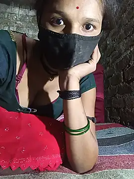 Hoty_girl_143 stripchat live cam model