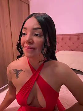 JennLeMoka stripchat live cam model