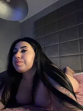 Andrestarr stripchat live cam model