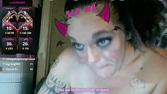 RadiantandRuined stripchat live cam model