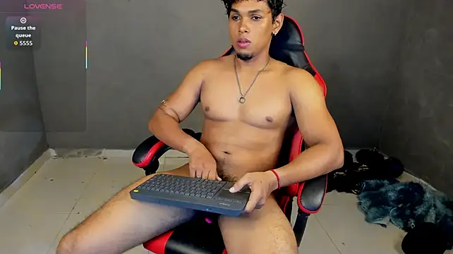 liam_stark_ stripchat live cam model