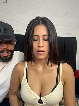 Thais_kim stripchat live cam model