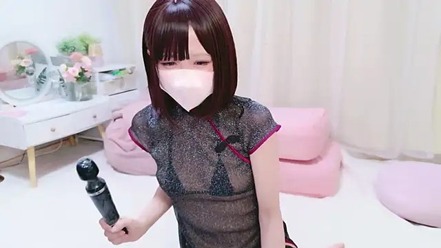 Nazuna_727 stripchat live cam model