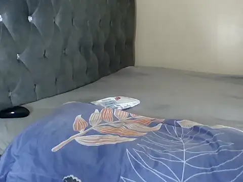 Candy208 stripchat live cam model