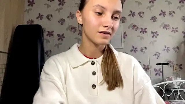 ErgoticEther stripchat live cam model
