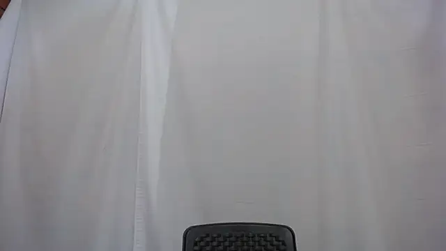 FrehiaAdams stripchat live cam model