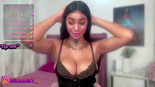 GinnaBolton stripchat live cam model