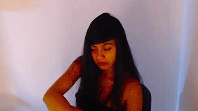 meganmiauu stripchat live cam model
