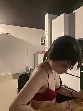 Just-Lilly stripchat live cam model