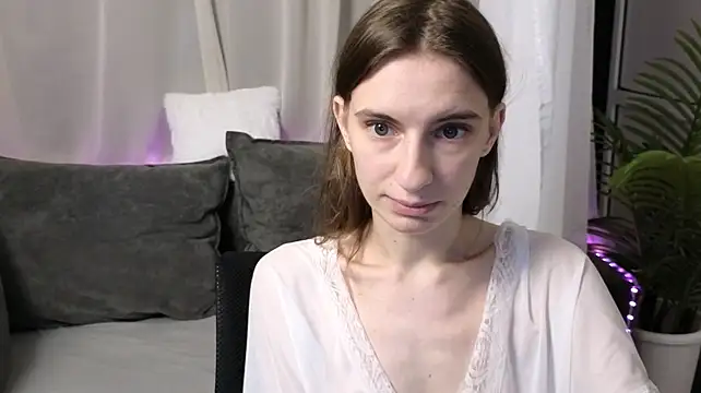kaleriyaa_ stripchat live cam model