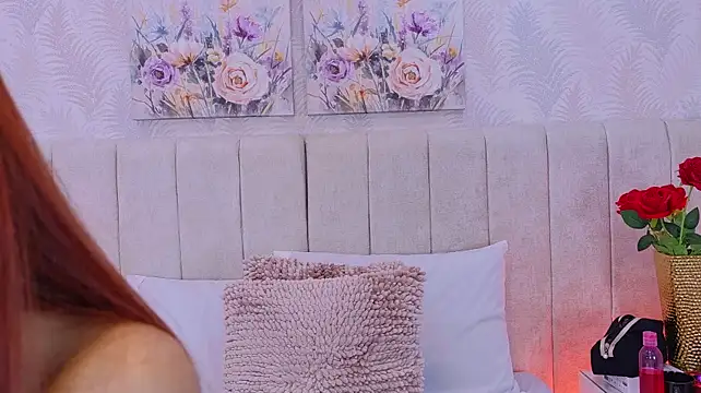 SaraLugo stripchat live cam model
