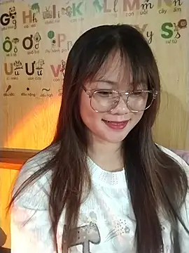 SiSi-9999 stripchat live cam model