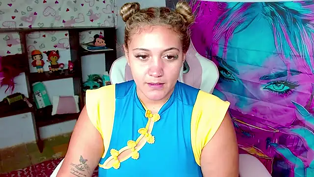 melody-tarly stripchat live cam model